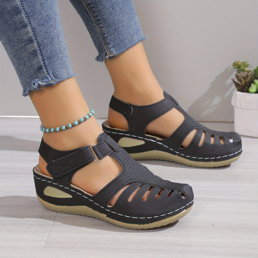 Leni | Comfortable sandals with a slight heel