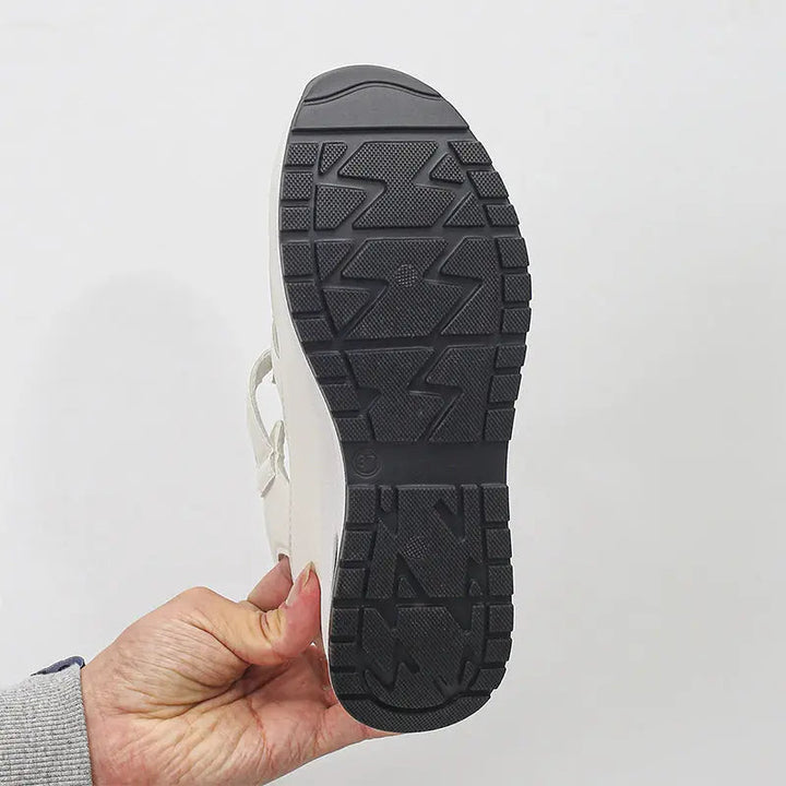 Lone | Sandals that are perfectly comfortable