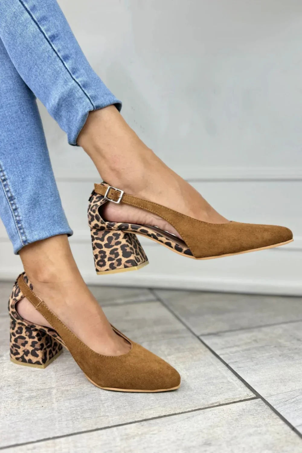 LEOPARD PRINT SLINGBACK PUMPS