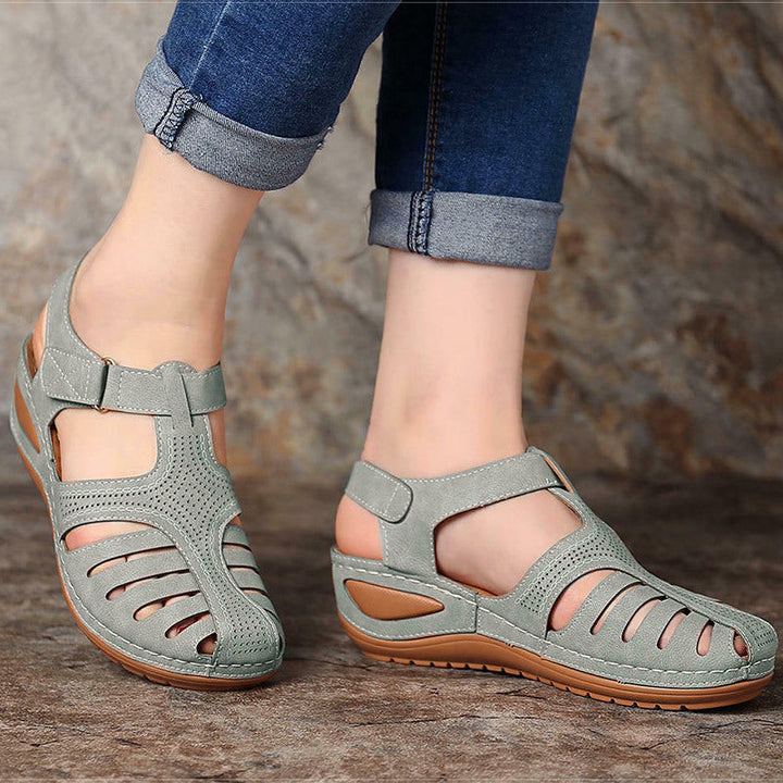 Leni | Comfortable sandals with a slight heel
