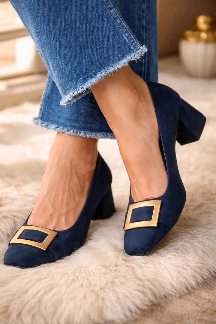 Ursula – Block Heel Pumps with Buckle Detail