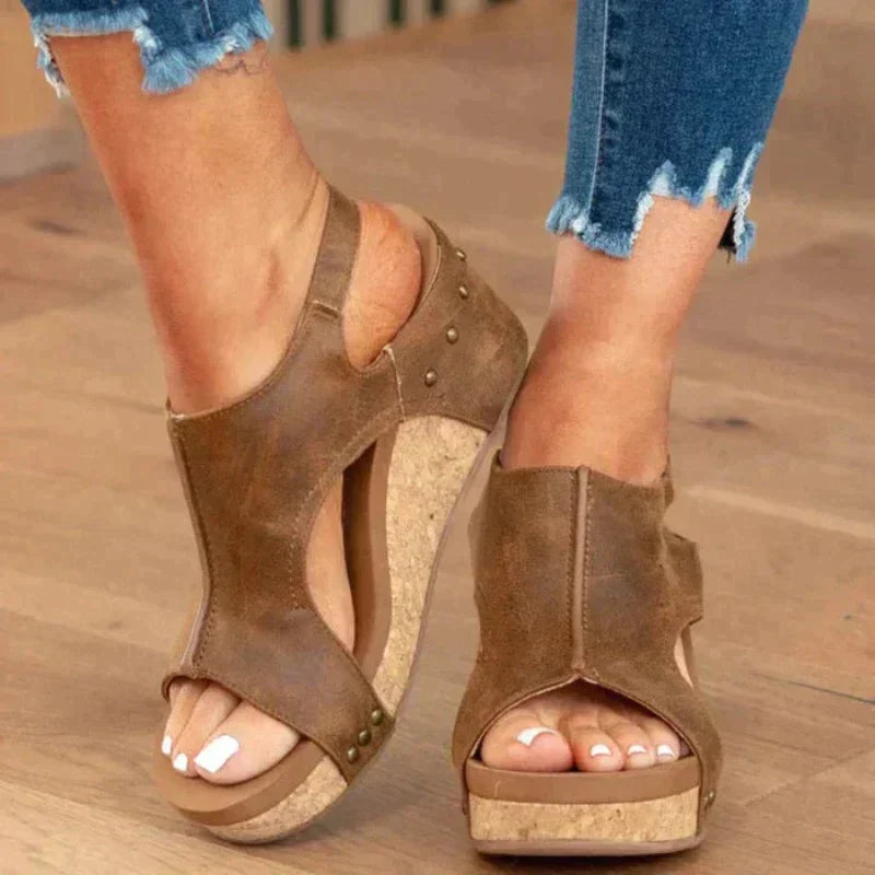 Inola | Orthopedic sandals