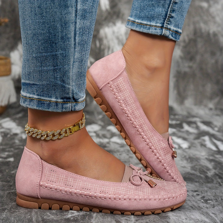 Sabine | Soft, comfortable loafers with a delicate bow