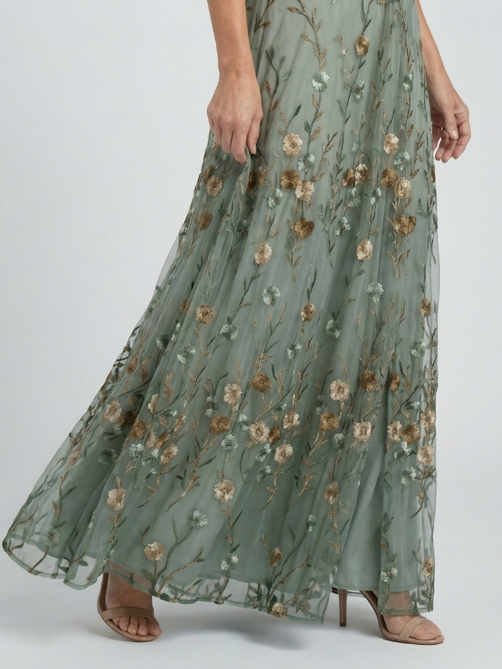 Samantha | Halter Bloom Flow Maxi Dress