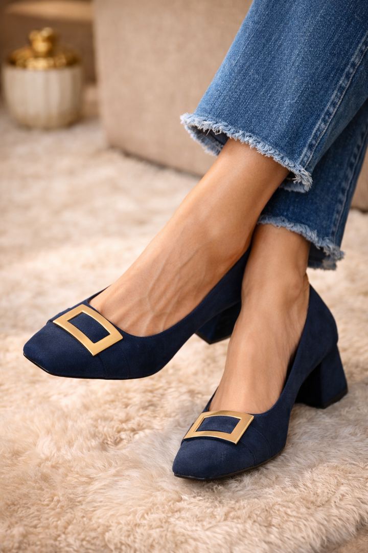 Ursula – Block Heel Pumps with Buckle Detail