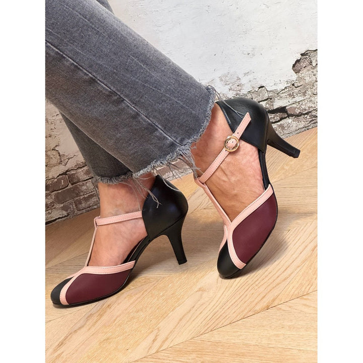 Adelheid – Vintage T-Strap Heels in Timeless Elegance