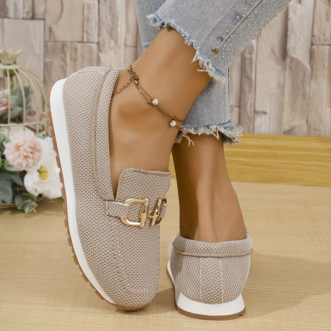 Lindi | The lightweight, comfortable slip-on