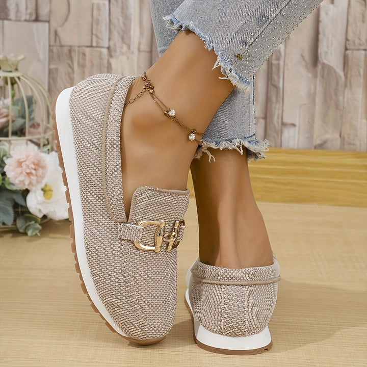 Lindi | The lightweight, comfortable slip-on