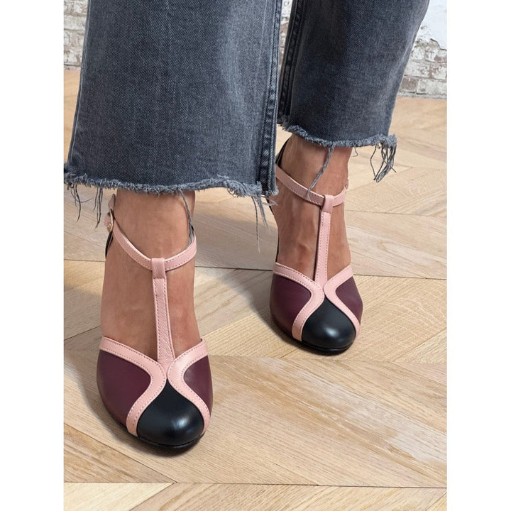 Adelheid – Vintage T-Strap Heels in Timeless Elegance