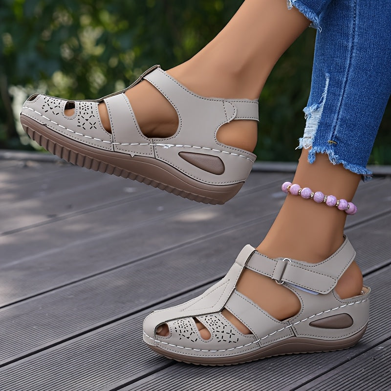 Liva | Lightweight, comfortable sandals for warm days