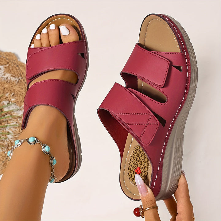 Dalia | Comfort Sandal with Massage Footbed