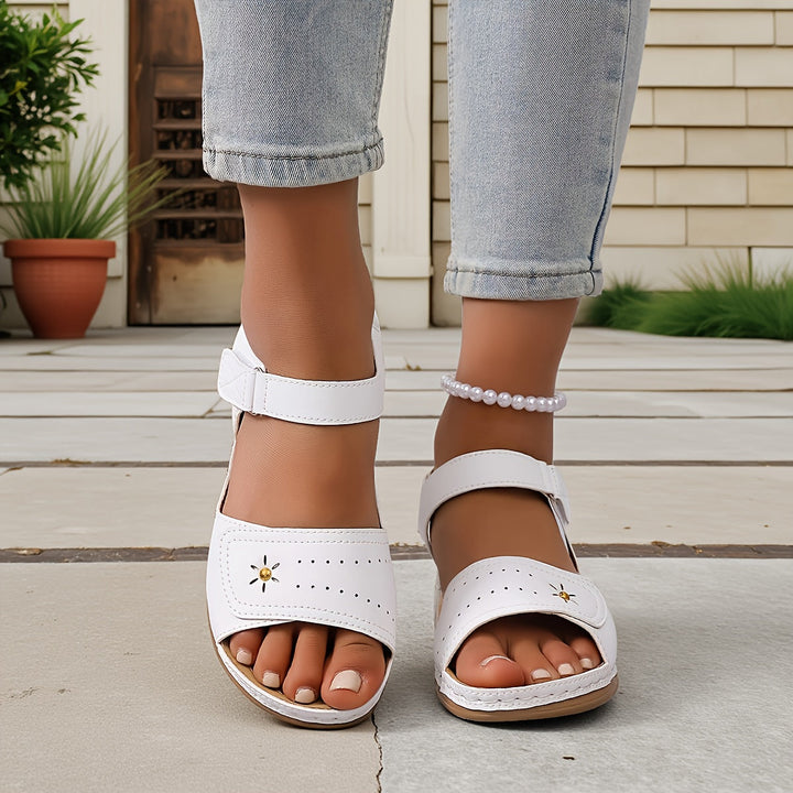 Liana | Lightweight summer sandal with a Velcro strap