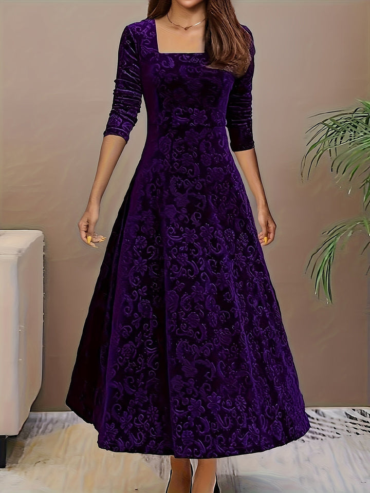Nicola | Elegant Velvet Dress