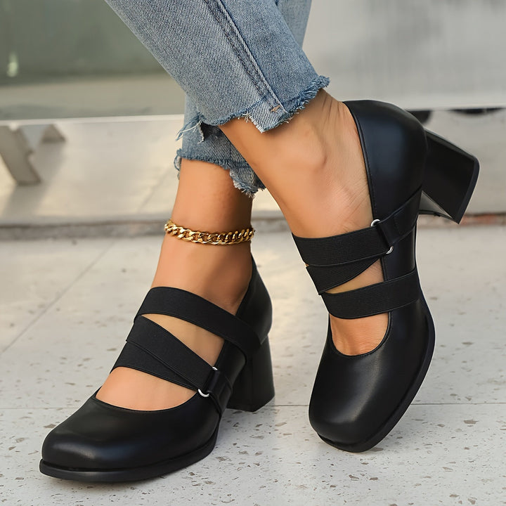 Vivien - Everybody wear Strap Heels