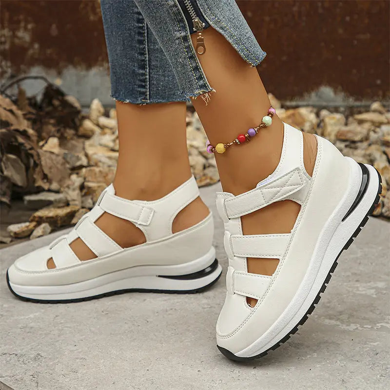 Lone | Sandals that are perfectly comfortable