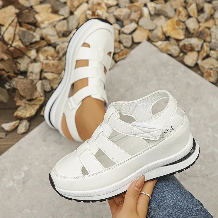 Lone | Sandals that are perfectly comfortable