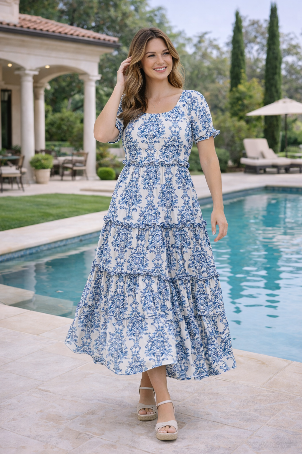 Klara | Chic Boho Maxi Dress with Halter Neck