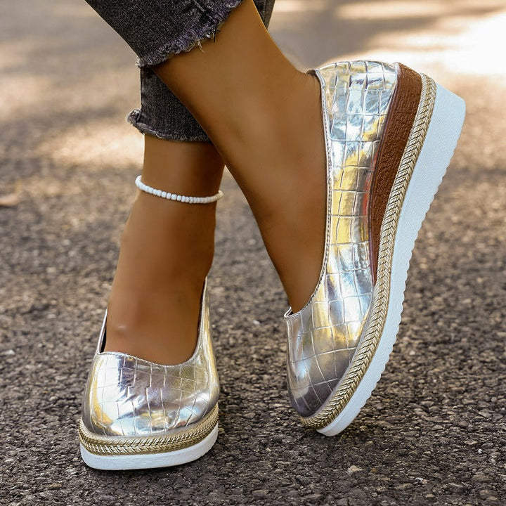 Lumea | Pointed Wedge Sandals