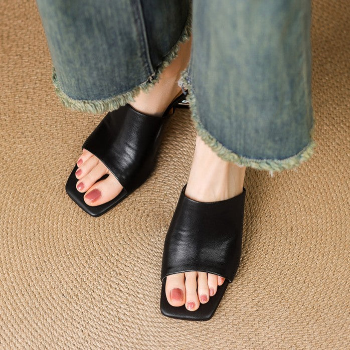 Virelle | Curve Leather Mule Heels