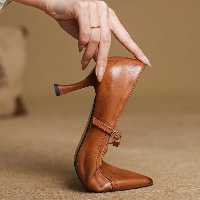 Aveline | Leather T-strap Pumps