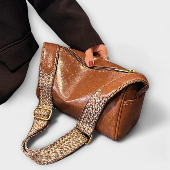 Maddivale | Vintage Crossbody Bag