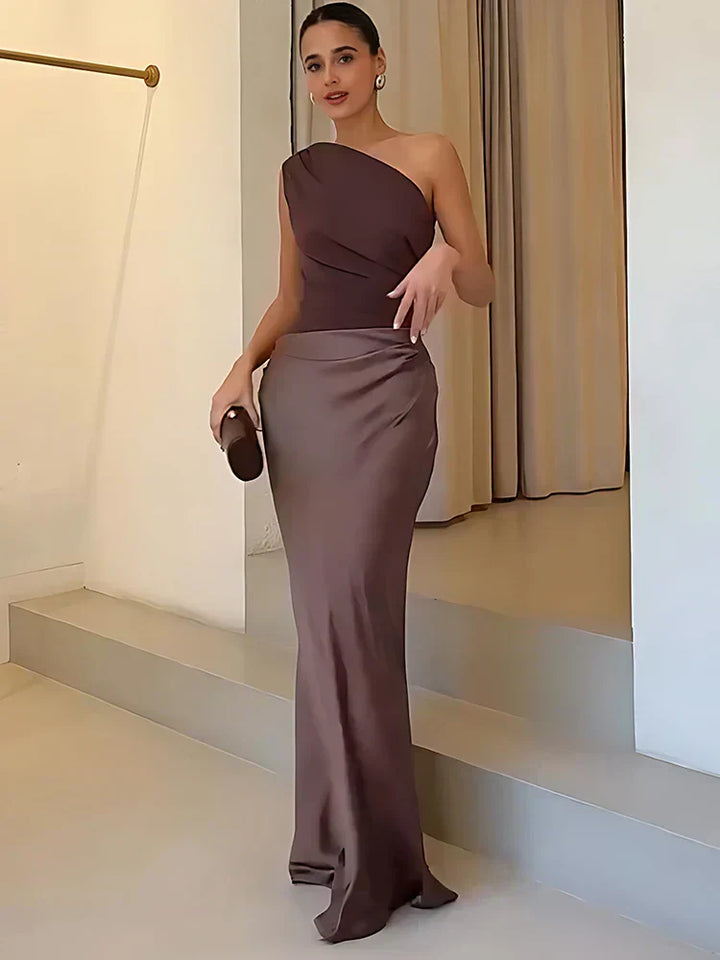Morgan | Maxi Dress with a Guilt in Satin
