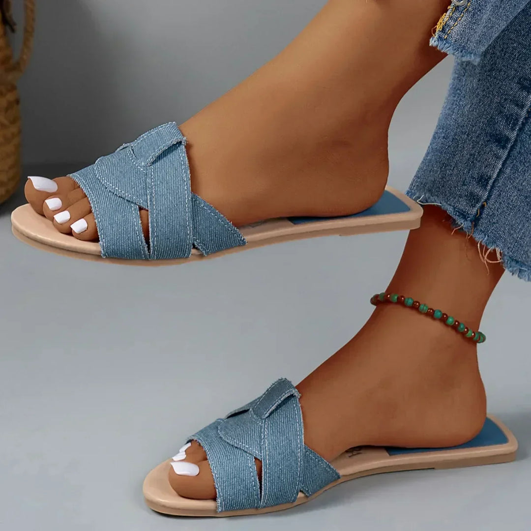 Livia | Luxe Slides