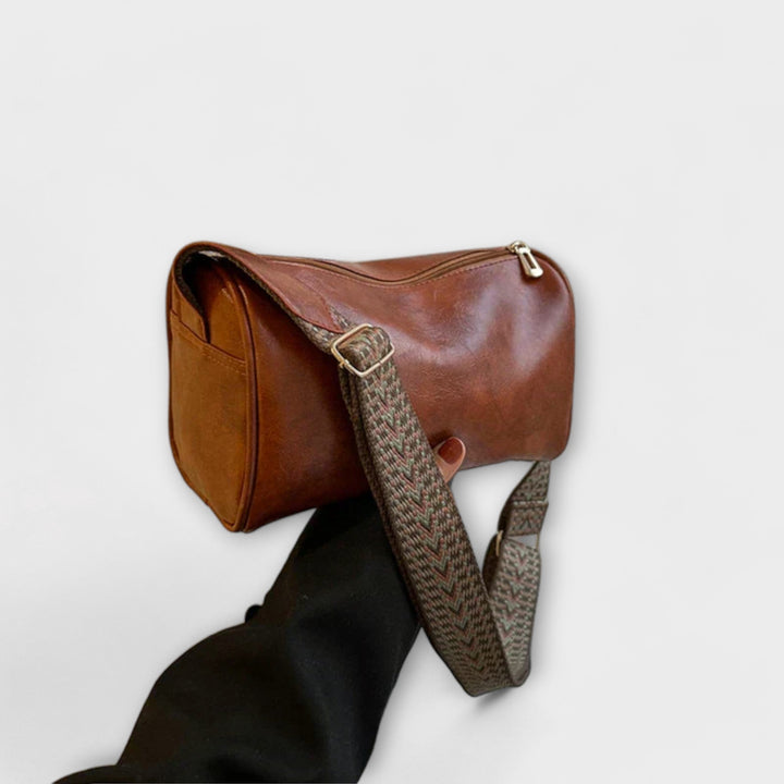 Maddivale | Vintage Crossbody Bag