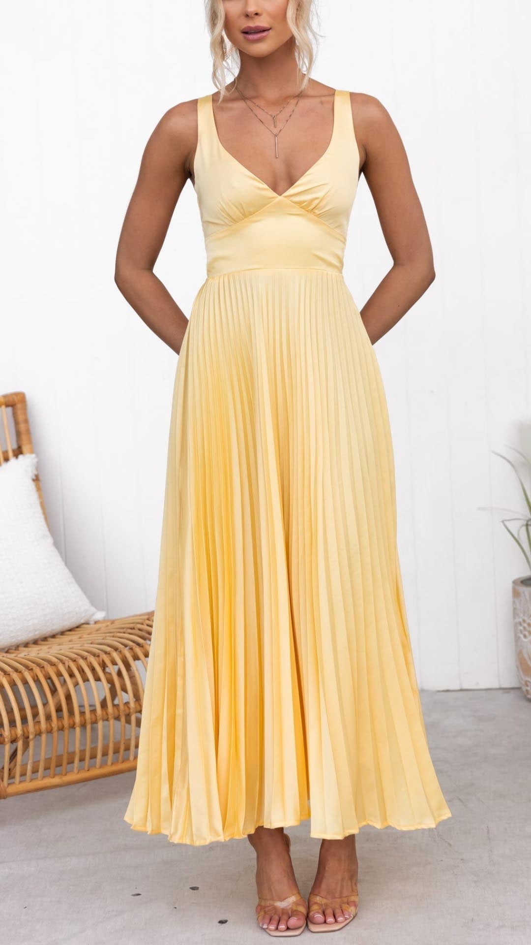 Quinn | Pleated V-Neck Maxi Dress