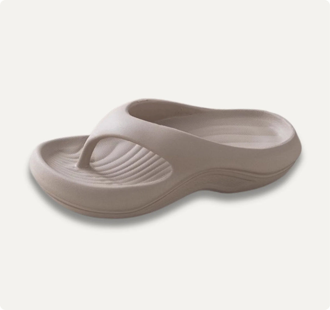 Maya | Comfortable toe-separator sandals with gentle arch support