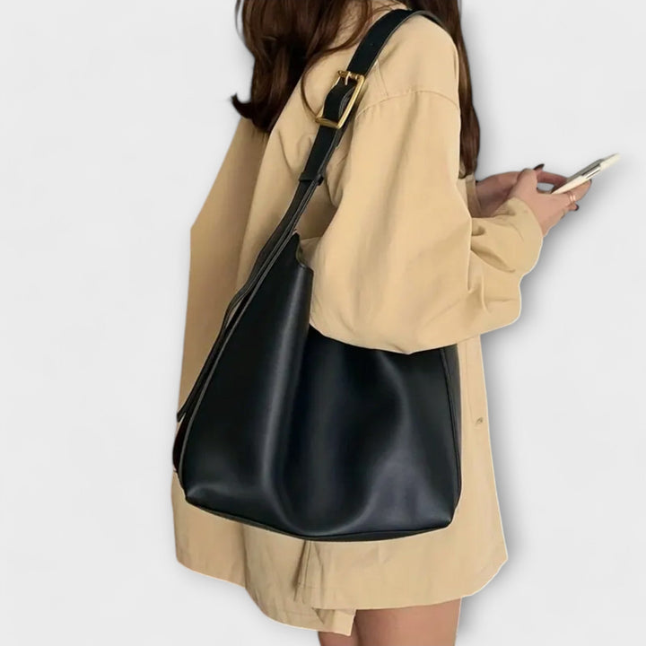 Maddivale | Elegant Leather Shoulder Bag
