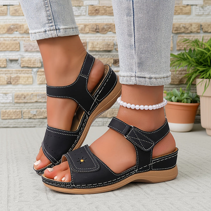Liana | Lightweight summer sandal with a Velcro strap
