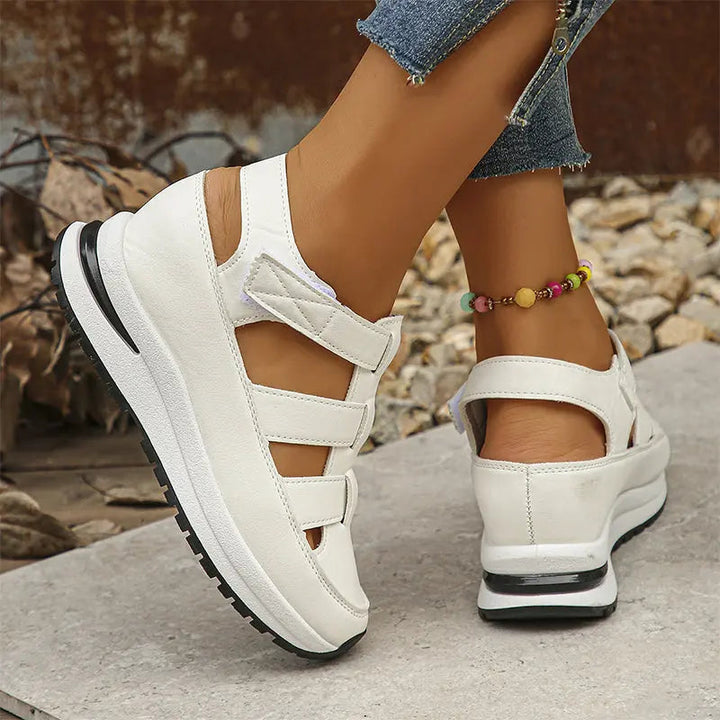 Lone | Sandals that are perfectly comfortable