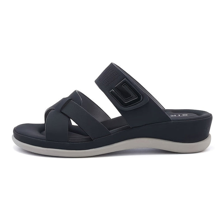 Iris | Comfortable summer slip-ons with a modern design