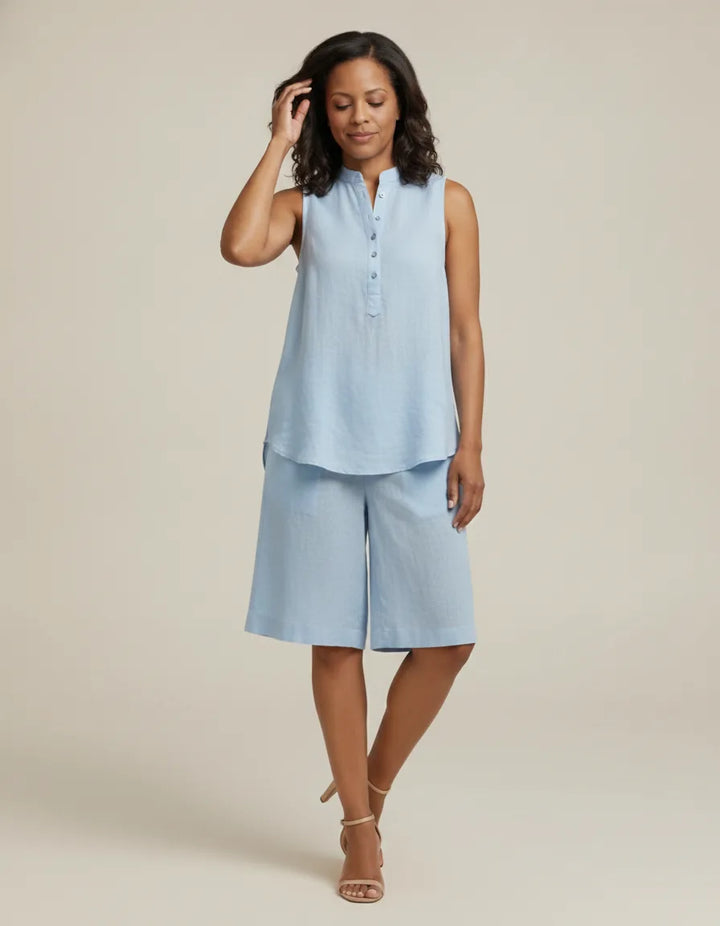 Experience the beautiful harmony of comfort and elegance with the Mariel set. — Baby blue