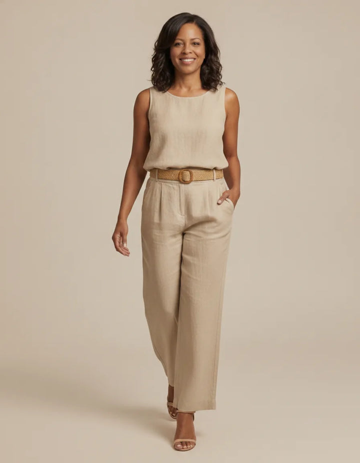 Discover the art of relaxed sophistication with the beautiful Paloma set. — Beige