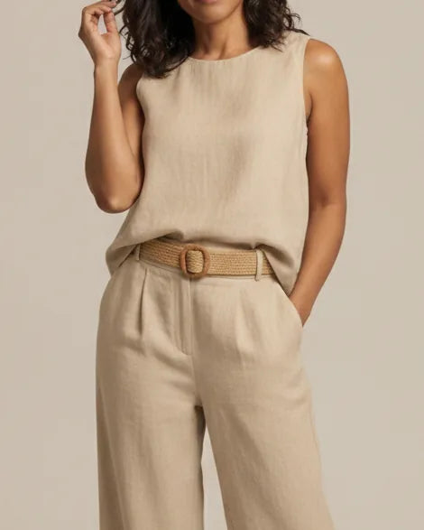 Discover the art of relaxed sophistication with the beautiful Paloma set. — Beige