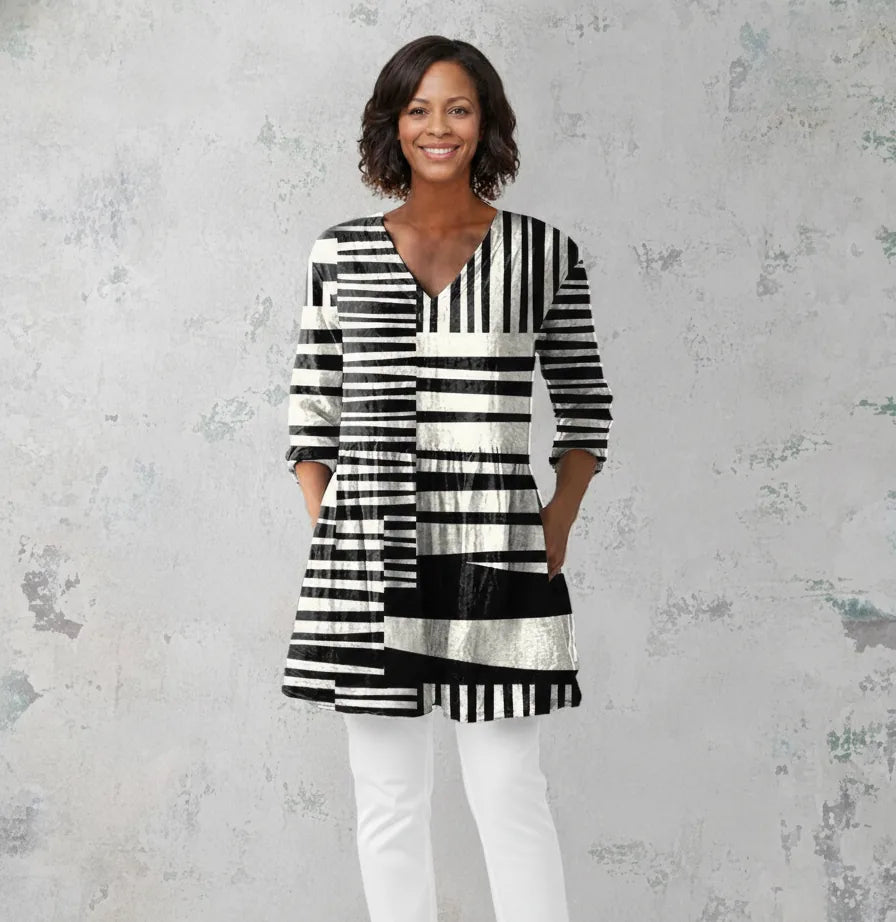 Sophie | Long Blouse with V-Neck — Black White