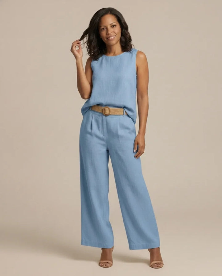 Discover the art of relaxed sophistication with the beautiful Paloma set. — Blue