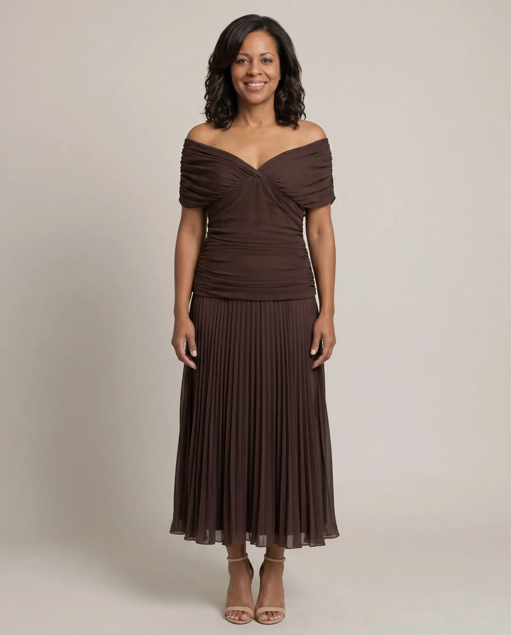 Abigail | Off-Shoulder Ruched Flow Midi Dress — Brown