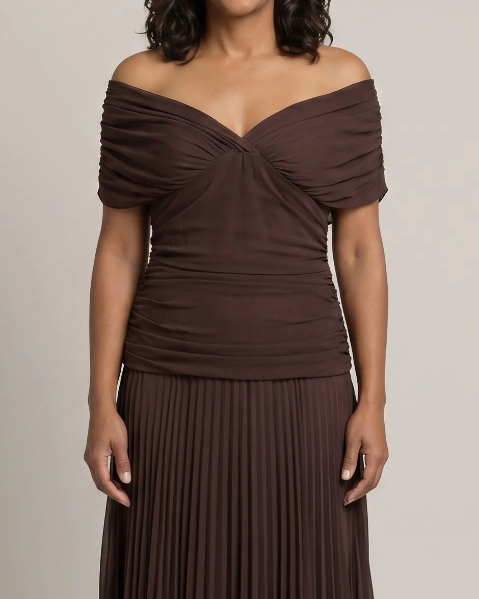 Abigail | Off-Shoulder Ruched Flow Midi Dress — Brown