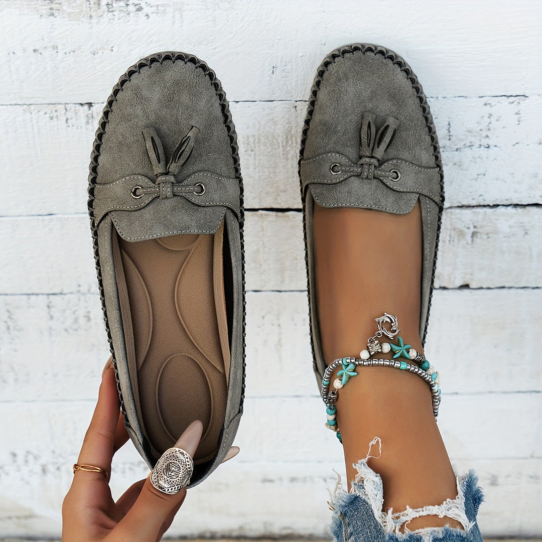 Nadine | Classic loafers with tassel detail
