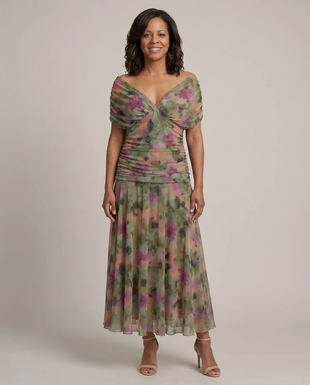 Abigail | Off-Shoulder Ruched Flow Midi Dress — Dark green