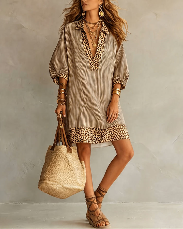 Evana | Printed dress with a V-neck