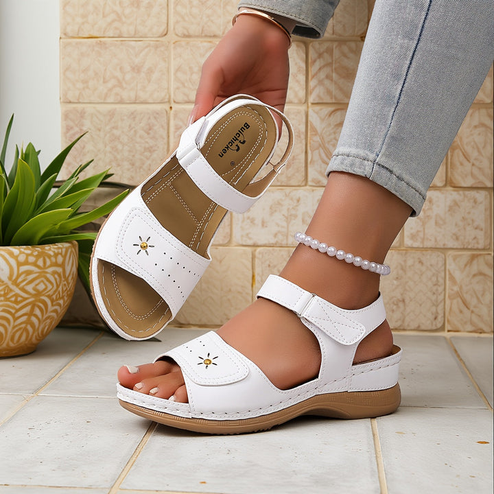 Liana | Lightweight summer sandal with a Velcro strap