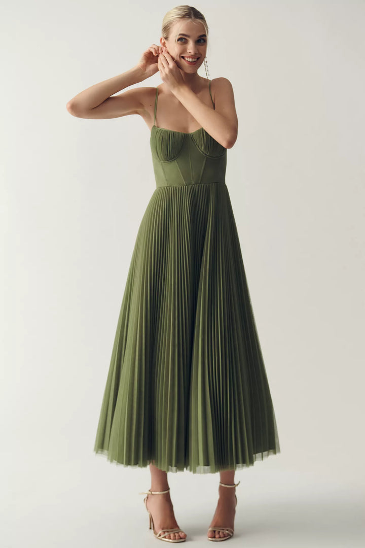 Olivia | Backless Dress