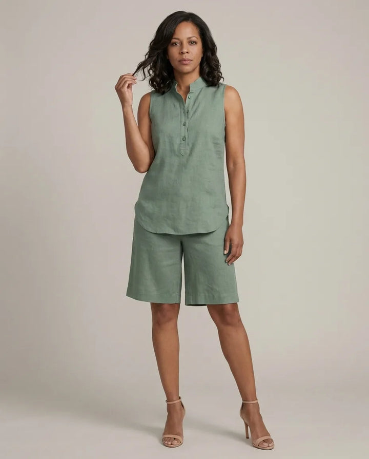 Experience the beautiful harmony of comfort and elegance with the Mariel set. — Green