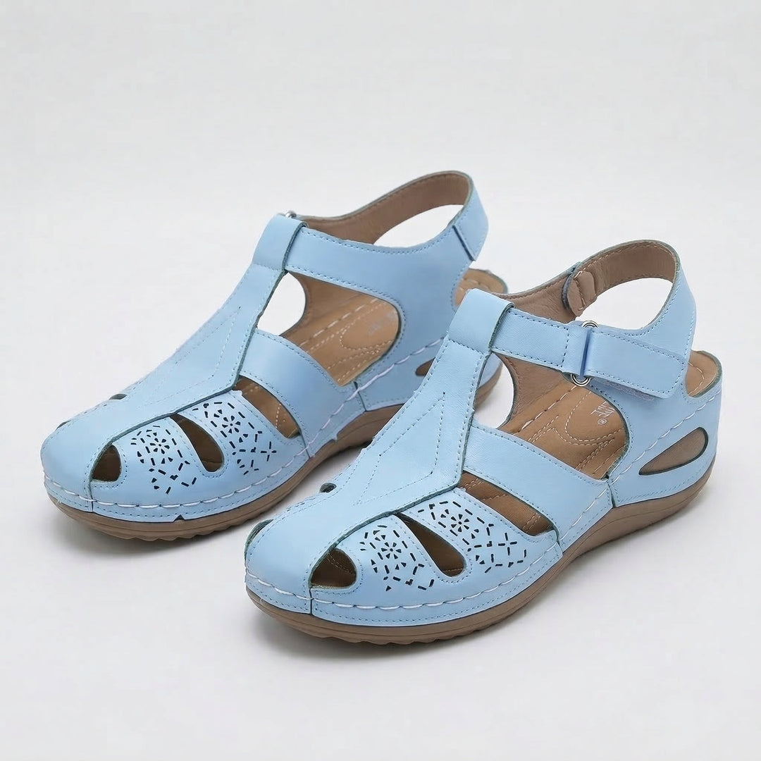 Liva | Lightweight, comfortable sandals for warm days