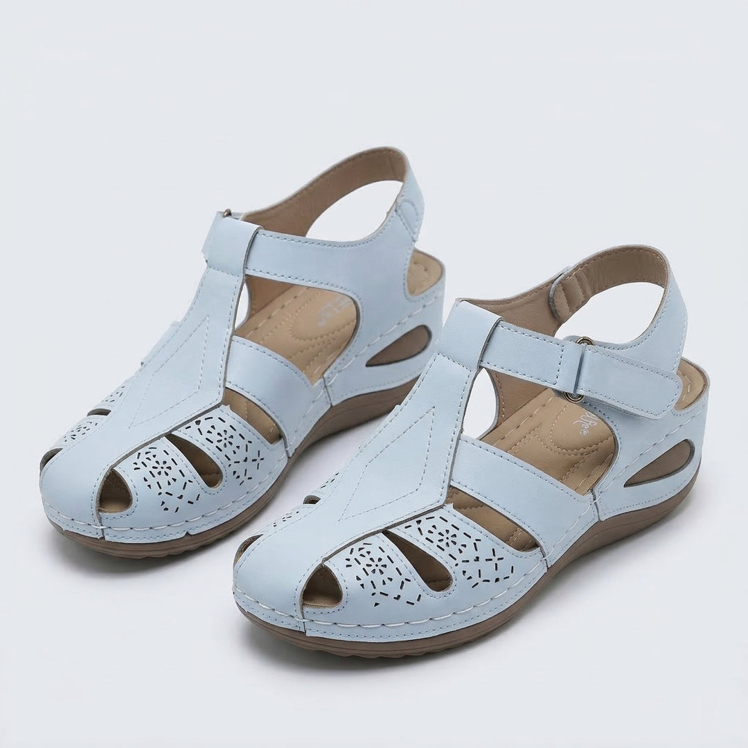 Liva | Lightweight, comfortable sandals for warm days