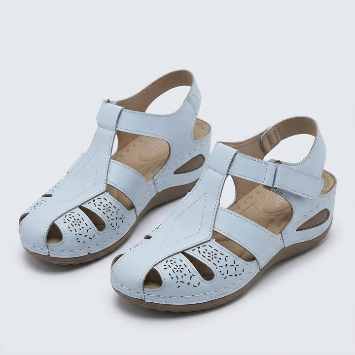 Liva | Lightweight, comfortable sandals for warm days
